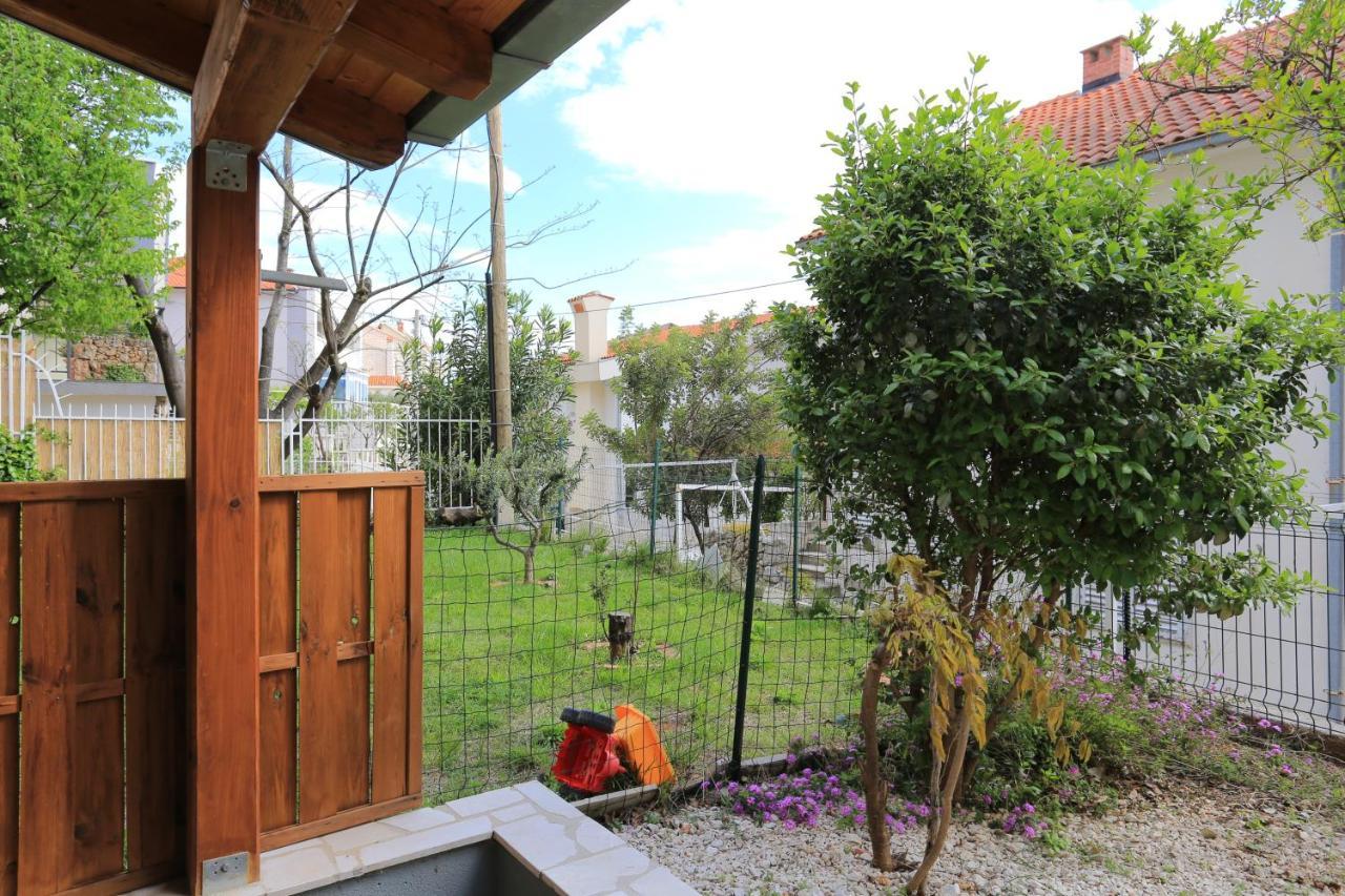Apartments By The Sea Nemira, Omis - 17039 Tice Екстериор снимка