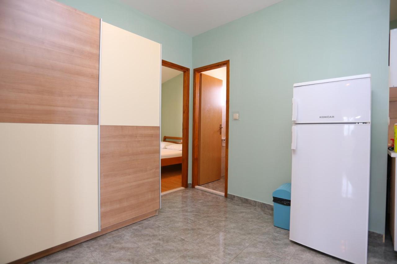 Apartments By The Sea Nemira, Omis - 17039 Tice Екстериор снимка